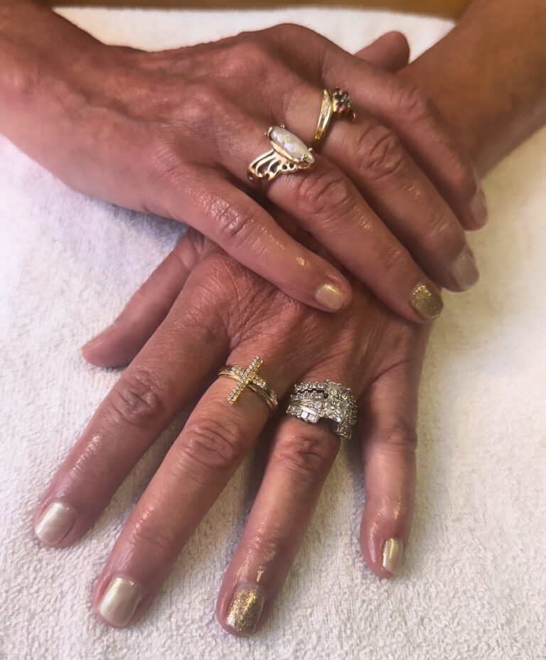 FD9B079F 1096 46FB BDC0 E4F07003771D 768x929